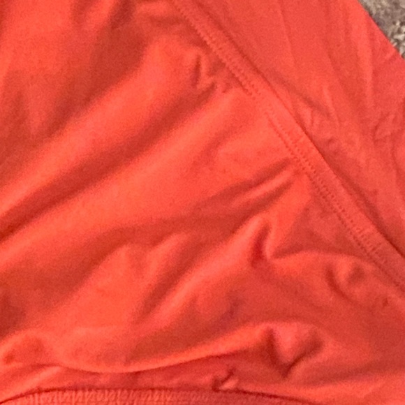 Swimwear - Picture 5 of 8